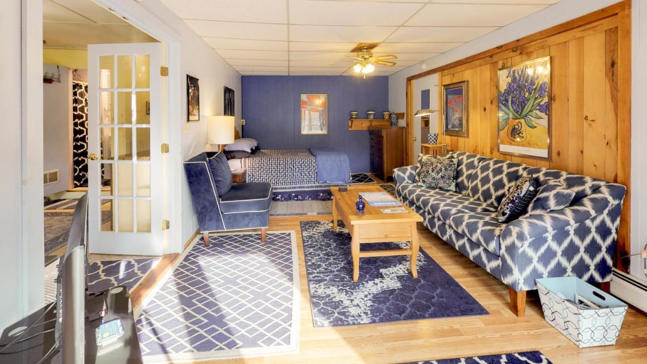 Cavalier Cottage B&B Shelburne Falls Екстер'єр фото