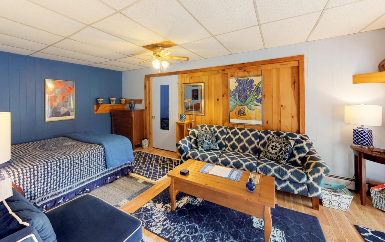 Cavalier Cottage B&B Shelburne Falls Екстер'єр фото
